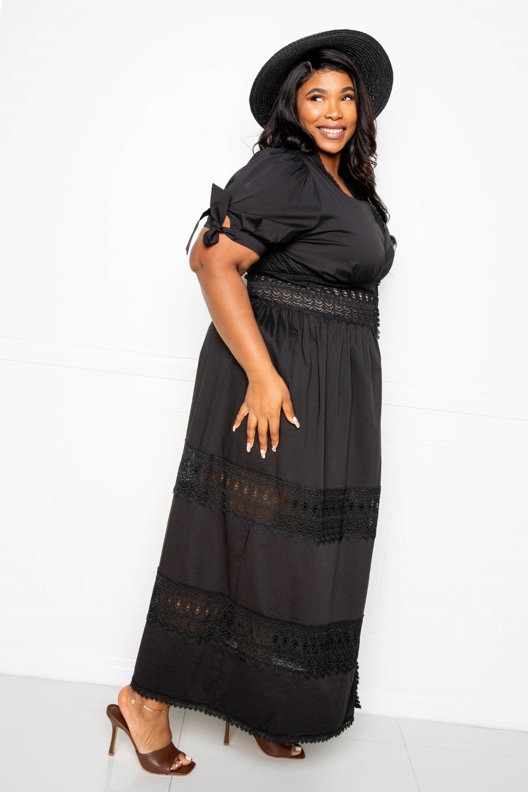 Elegant Puff Sleeve Maxi Dress with Lace Insert – Stylish Long Sleeve Dress for Special Occasions