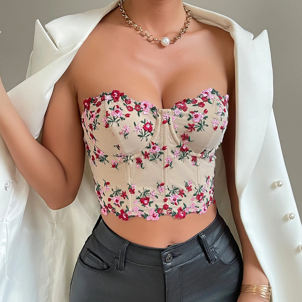 Vemina Y2K Retro Sleeveless Floral Embroidery Crop Top – Bare Shoulder Style